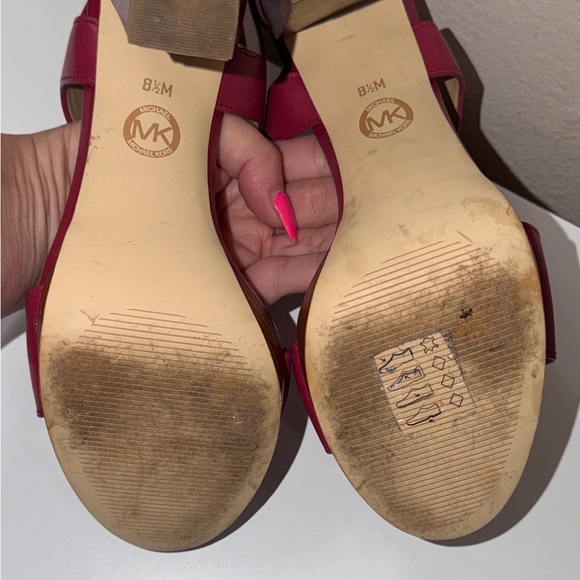 Michael Kors Magenta Leather T-Strap Heeled Sandals with Gold Zipper - Picture 7 of 7